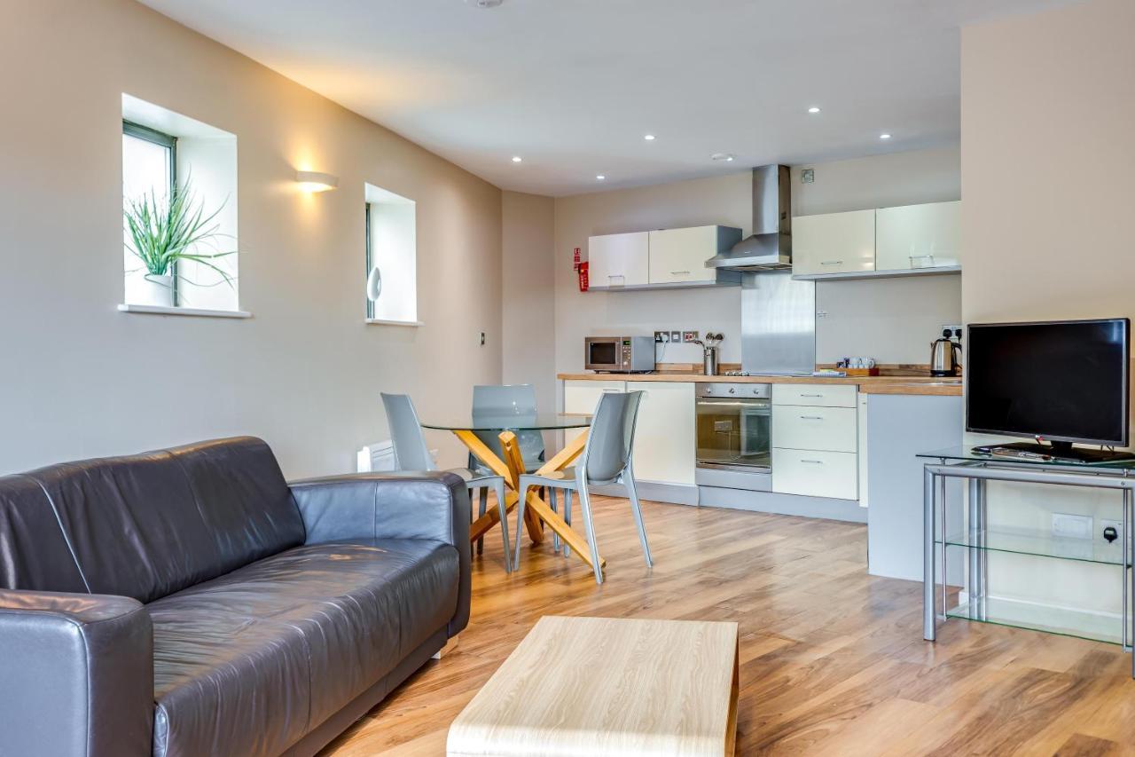 Roomzzz Leeds Headingley Aparthotel Leeds (West Yorkshire)